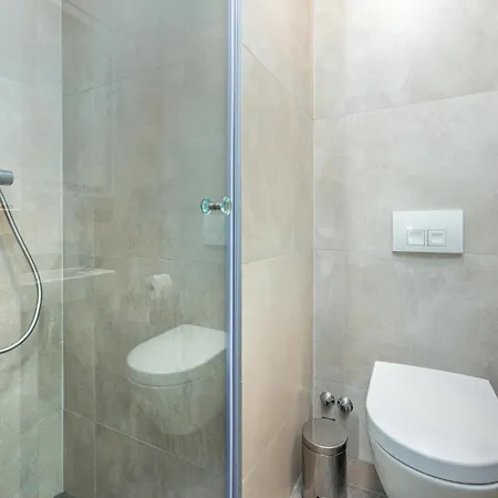 Front In With Wifi Apartment *